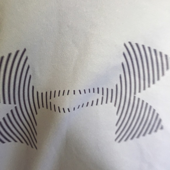 Under Armour Women’s pullover hoodie small - Picture 2 of 4